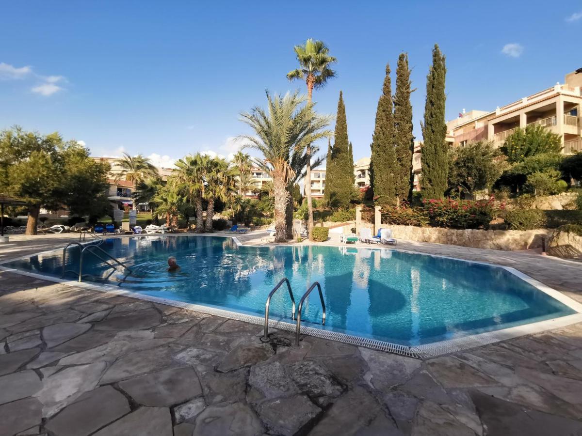 103 Regina Gardens Apartment Paphos ภายนอก รูปภาพ