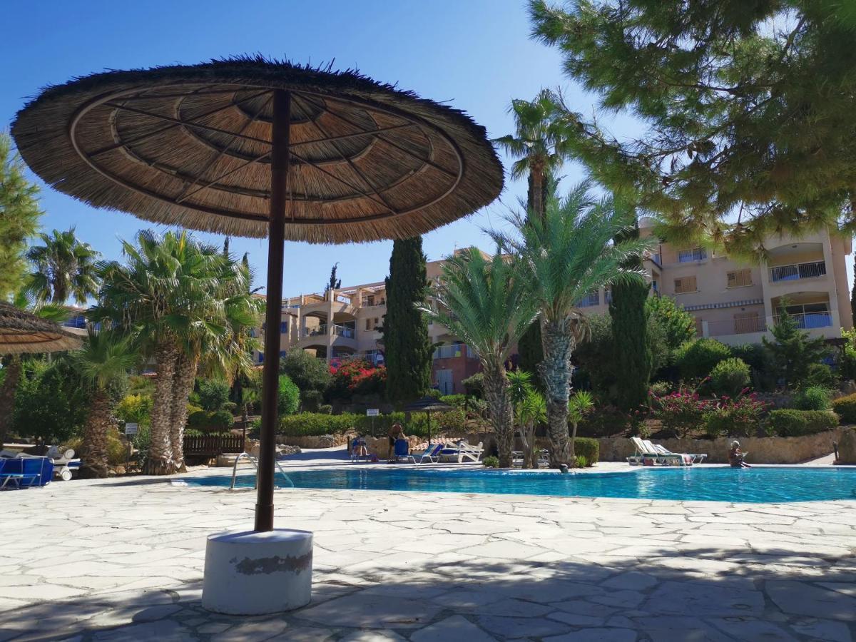 103 Regina Gardens Apartment Paphos ภายนอก รูปภาพ