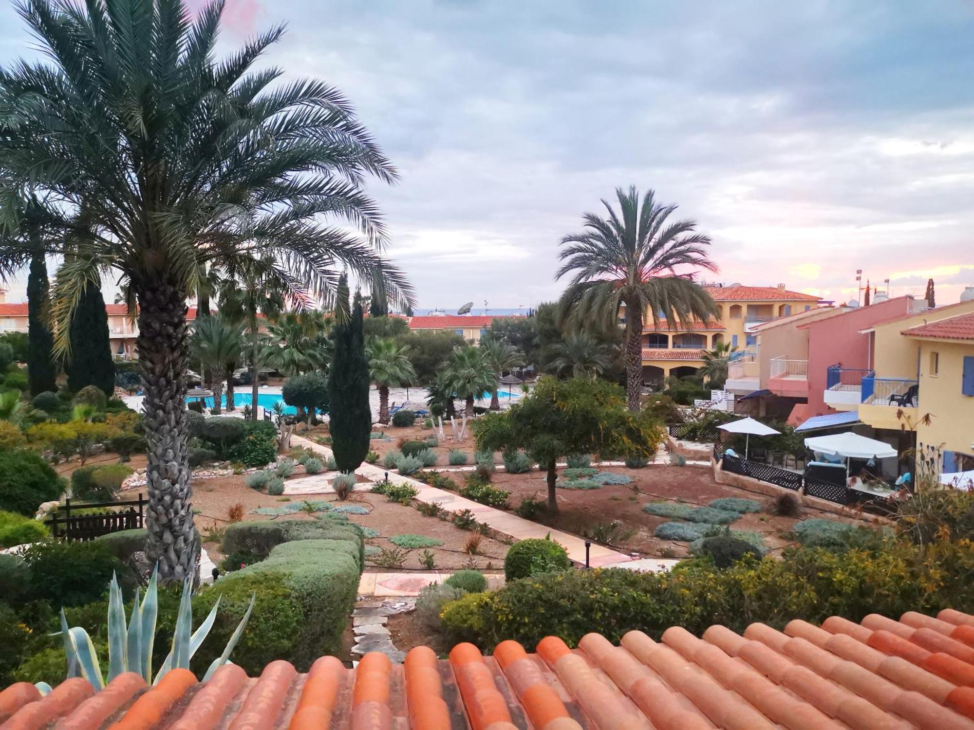 103 Regina Gardens Apartment Paphos ภายนอก รูปภาพ