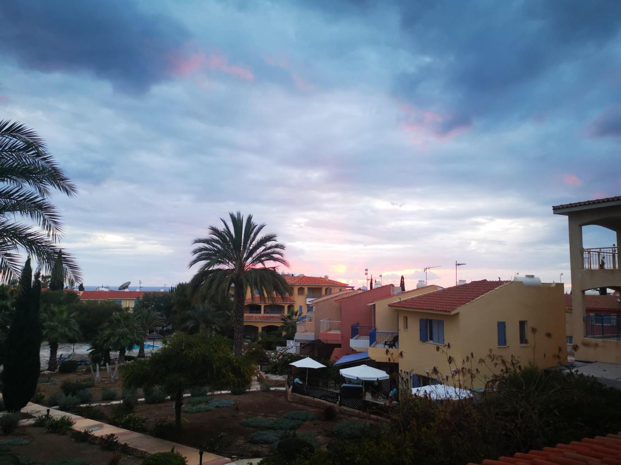 103 Regina Gardens Apartment Paphos ภายนอก รูปภาพ